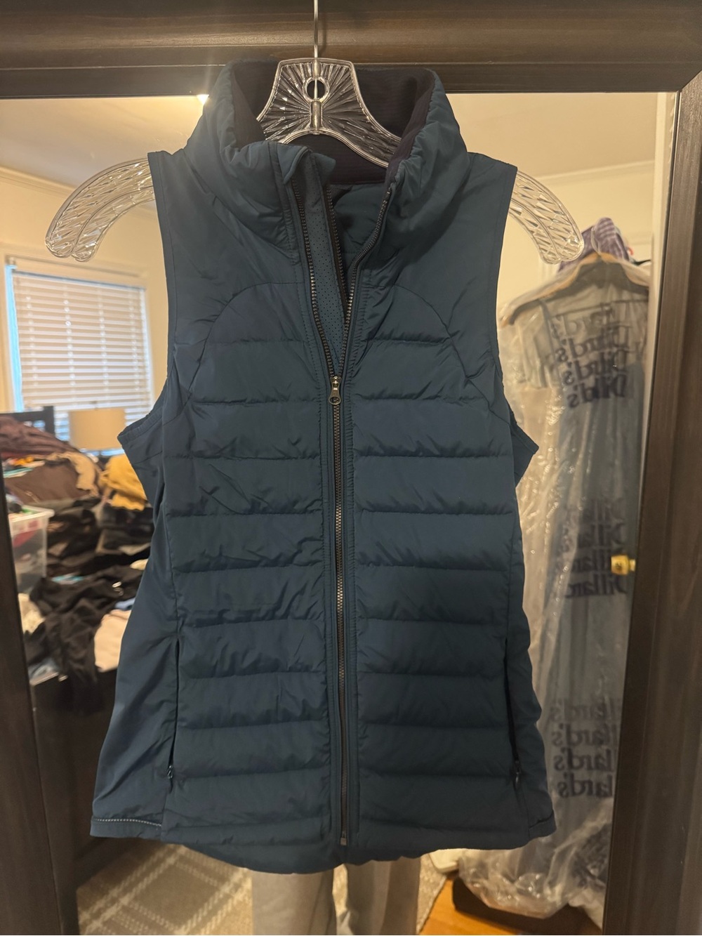 Lululemon Lightweight Puffer Vest - Deep Teal